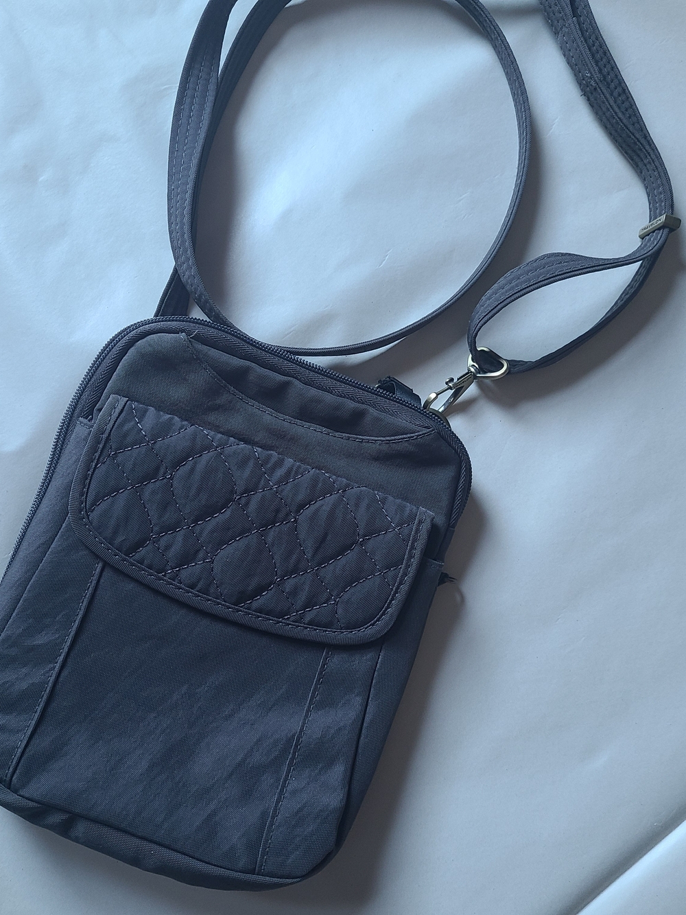 Travelon Anti-Theft Signature Quilted Slim Crossbody Bag - Gray